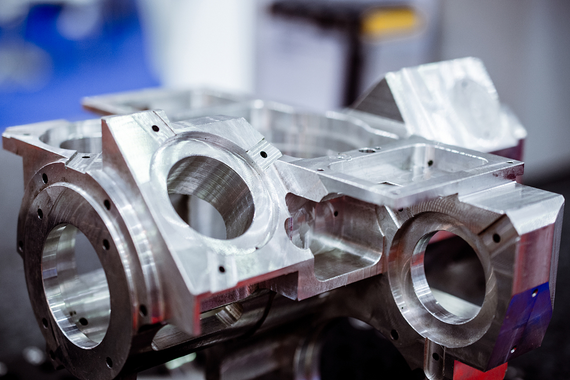 鎂合金大壓鑄時代開啟：輕量化革命背后的技術(shù)突圍與耐腐蝕挑戰(zhàn)